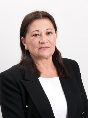Dr Julie Monis Ivett